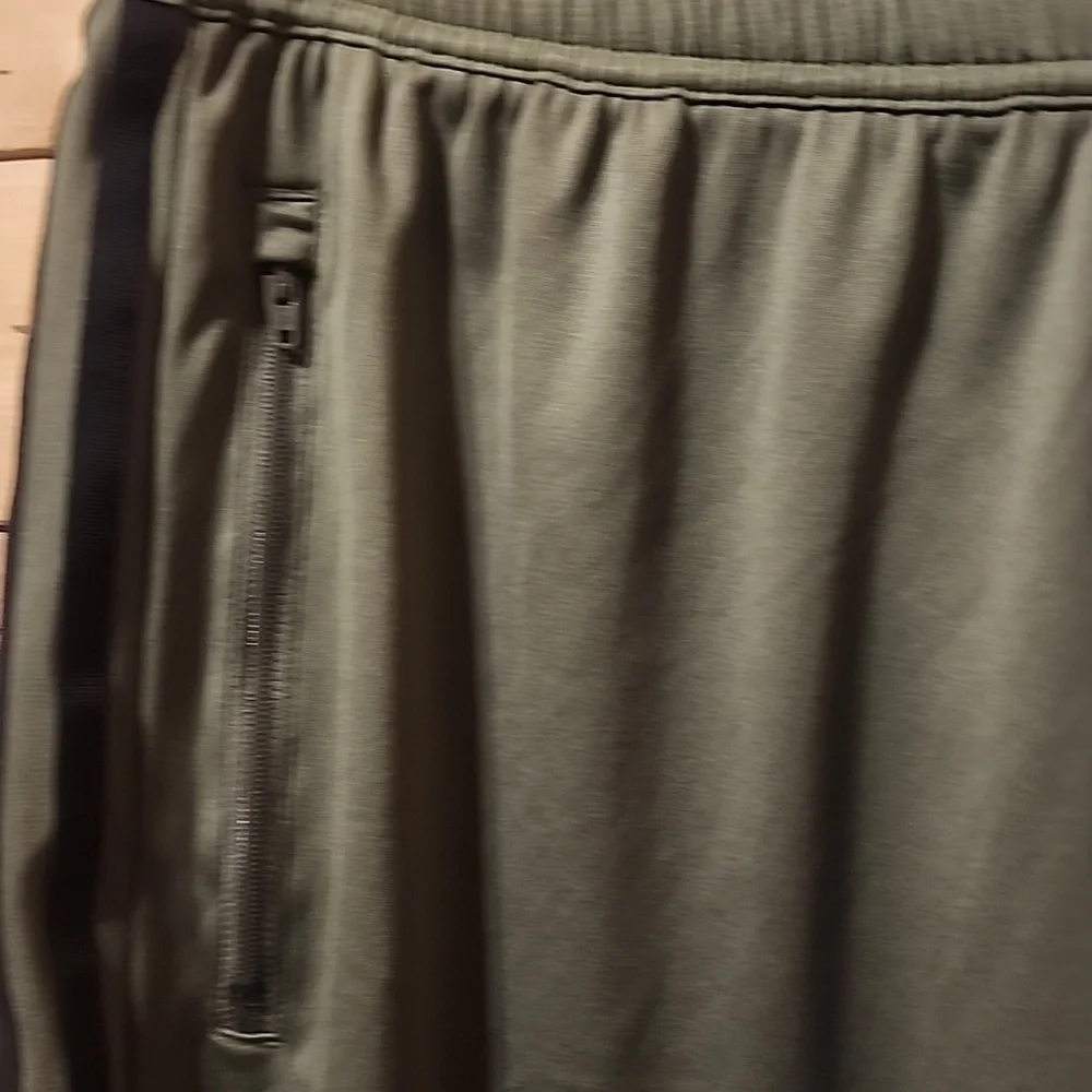 Mens Adidas Basketball Shorts Size Large Primeblue